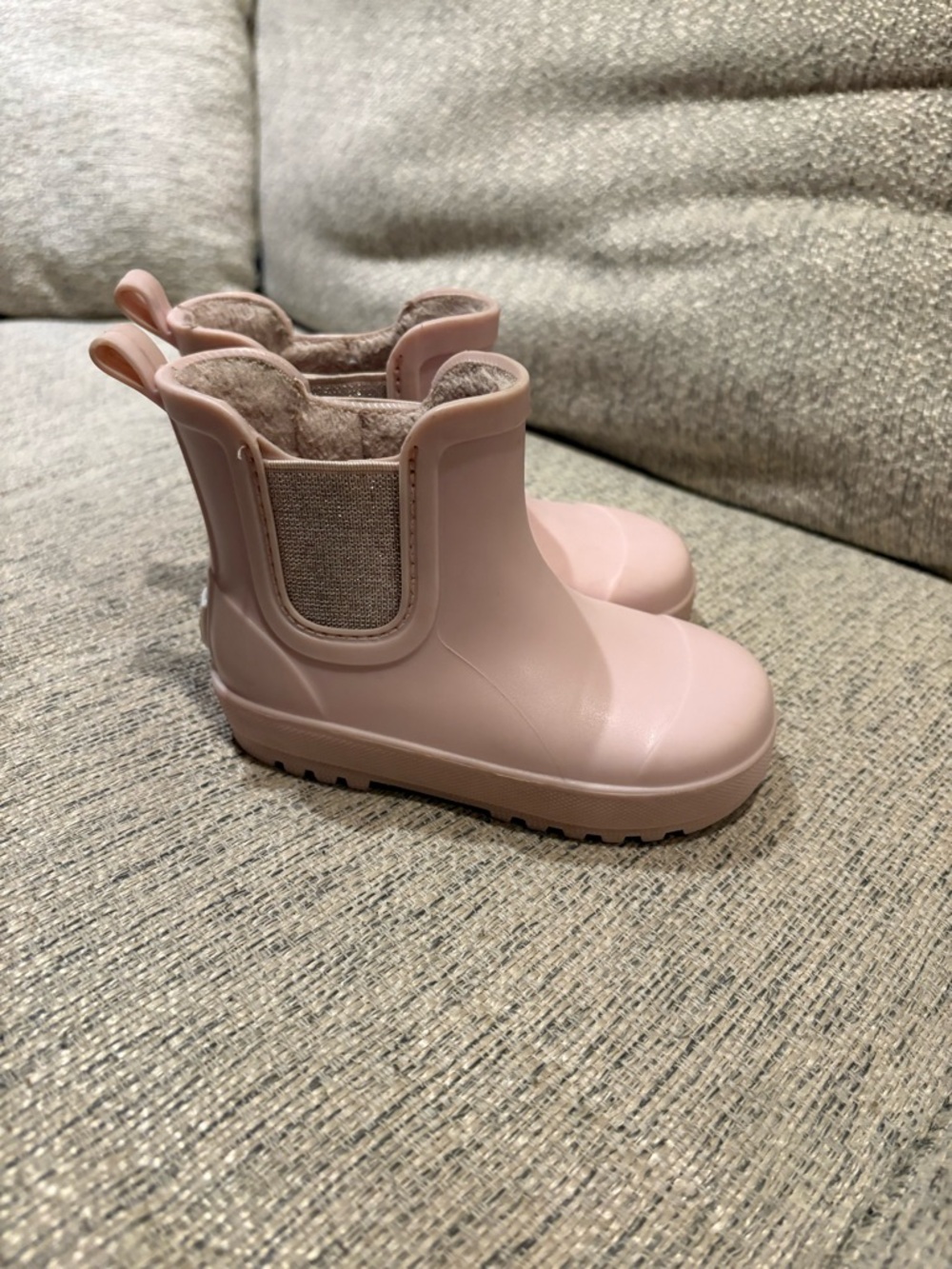 BearPaw Girls' Soft Pink Chelsea Rain Boots